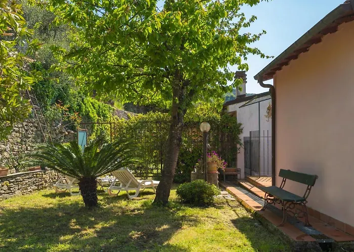 Costanza & Valeria - Pre133 By Interhome Praelo